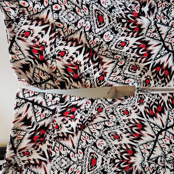 Maggie London 14 Fit and Flare sundress - Picture 5 of 5